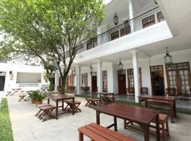 de' Halimun Guest House