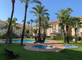 Luxury Apartments Golden Beach Javea, beach hotel in Jávea