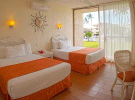 Cabo Blanco Hotel and Marina, готель у місті Барра-де-Навідад