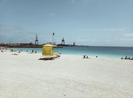 Playa Chica, Los Pozos Habitaciones, hotel near Fuerteventura Airport - FUE, 