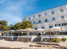 HOSTAL XUROY, hotel v mestu Sant Lluis