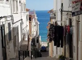 Sesimbra - Casa na Praia (Reg.97616/AL)