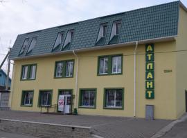 Atlant Hotel, motel in Ostroh