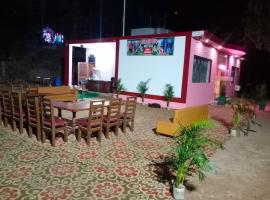 BHEEM GUEST HOUSE, hotel di Sirhind