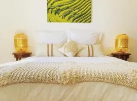 Le Petit Bali Spacieuse Villa pour 8 avec Piscine