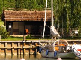 Peterzens Boathouse, puhkemajutus sihtkohas Laupunen