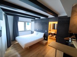 Le Meridiane Luxury Rooms In Trento, viešbutis Trente