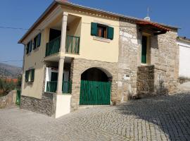 Viesnīca Casa Cabanas do Douro pilsētā Tori di Monkorvu