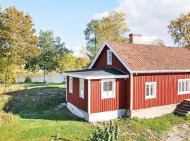 6 person holiday home in ESKILSTUNA, loma-asunto Eskilstunassa