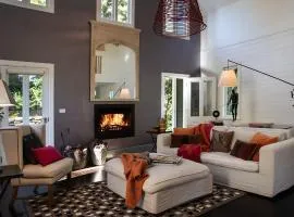 Park Avenue - architecturally designed villa