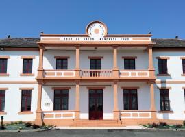 Albergue Abeiro do Sor, hotel v destinaci Mañón