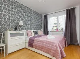 Atrium Ursus Warsaw Apartments by Noclegi Renters