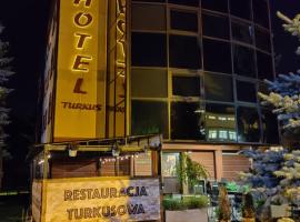Hotel Turkus โรงแรมในยาโรสวาฟ