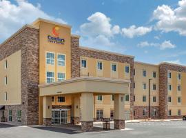 Comfort Inn & Suites: Edgewood şehrinde bir otel
