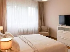 FilinHome Pionirska Parkview Suite