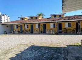 Pousada Cauna, hotel in Caraguatatuba