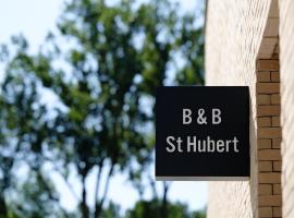 b & b St-Hubert، فندق في Sint-Martens-Lennik