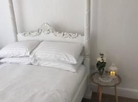 Beautiful 2 bed flat in the heart of Lynton Devon, жилье с кухней в городе Линтон