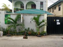StayCation Suites And Apartment, hotel in Lagos
