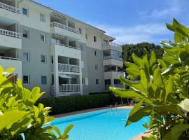 Appartement avec piscine priv&eacute;e