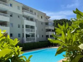 Appartement avec piscine privée