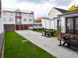 Penzion U Třeboňského kola, hotel em Třeboň