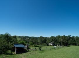 Chambre d'hotes La Source Aveyron – obiekty na wynajem sezonowy w mieście Lunac