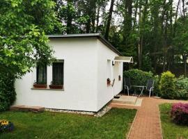 Ferienbungalow im Igelbau, מלון בבאבה