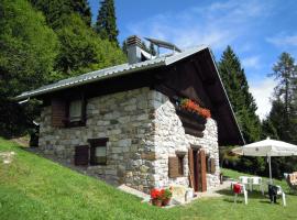 Baita Casa Pendola, hotel i Roncegno