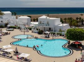 Hotel Lanzarote Village, hotelli Puerto del Carmenissa