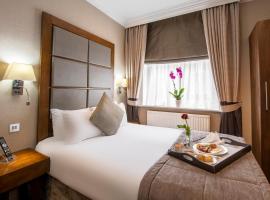 Langham Court Hotel, hotel near Piccadilly Theatre, London