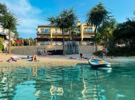 Soline Bay Seashore Residence, hotel v blízkosti zaujímavosti Pláž Čižići (Soline)