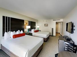 Aqua Palms Waikiki Ocean View Lanai Parking Included