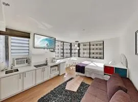 Hawaiian Monarch 1603 condo