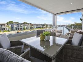 Marina View, apartment in Safety Beach