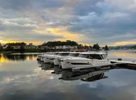 Porsgrunn Centrum Boat Hotel