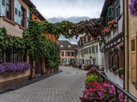 Hotel zur Krone, hotel v destinaci Sankt Martin