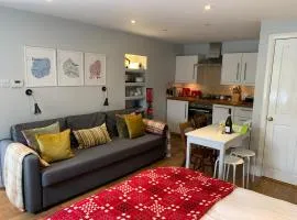 Cosy Studio Flat, pets allowed