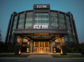 FLY INN BAKU, hotel cerca de Aeropuerto Internacional Heydar Aliyev - GYD, 