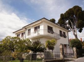 Casa Belvedere (CITRA 008026-LT-0015), hébergement à Diano Castello