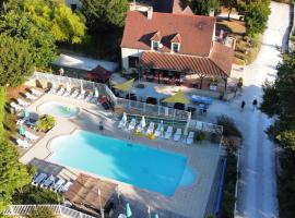 Les Chalets d'Argentouleau, camping resort en Sarlat-la-Canéda