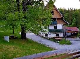 Planinski Dom na Travni Gori, allotjament vacacional a Sodražica