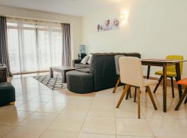 Elegant Art Deco Home with Free Wi-Fi, Parking, Netflix, Office Desk, Computer & Baby Cot in Ruaka, apartment in Ruaka