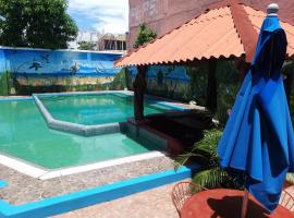 Hotel Suites Tropicana Ixtapa, hotelli kohteessa Ixtapa
