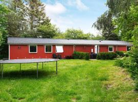 20 person holiday home in Herning, hotelli kohteessa Herning