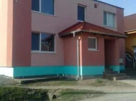 Dvorníky izba v spoločných priestoroch