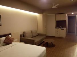 The Weakend Address, hotel em Surate