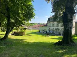 LE CHATEAU DE MONTHUREUX LE SEC