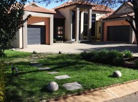 77 @Harties, hotel v destinaci Hartbeespoort