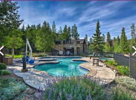 NEW! Ski-In Ski-Out Breck Condo Amenities Parking 1BR sleeps 4, hotel with pools in Breckenridge